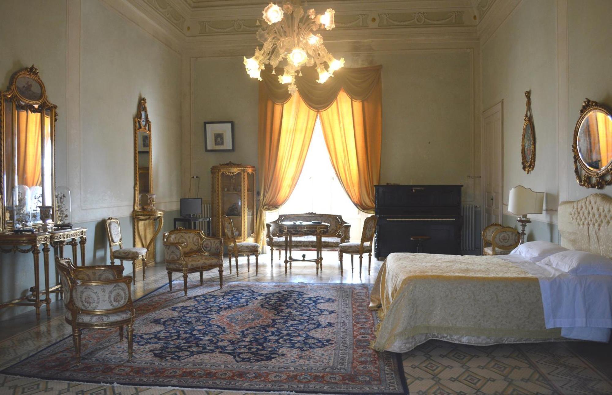 Palazzo Vecchio Bed & Breakfast มาริตติมา ห้อง รูปภาพ